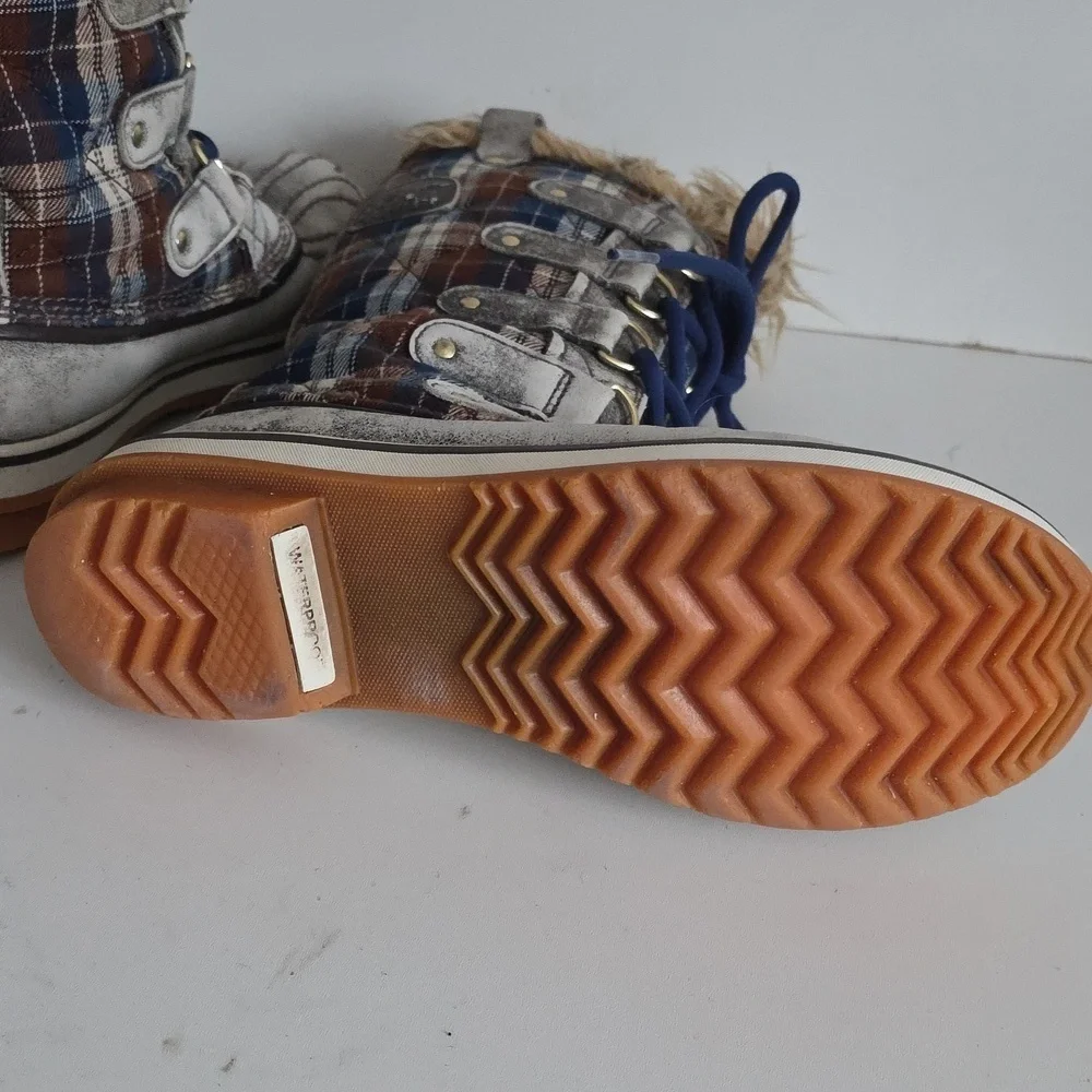 SOREL | Tofino II women's waterproof Snow boots plaid waxed canvas coated Sz 6